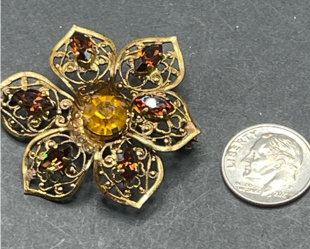 VTG Austrian Crystal Brooch Gold Tone Filigree Floral Pin Made in Austria 1.64"